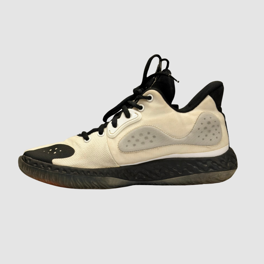 Nike KD Trey 5 VII basketball shoe