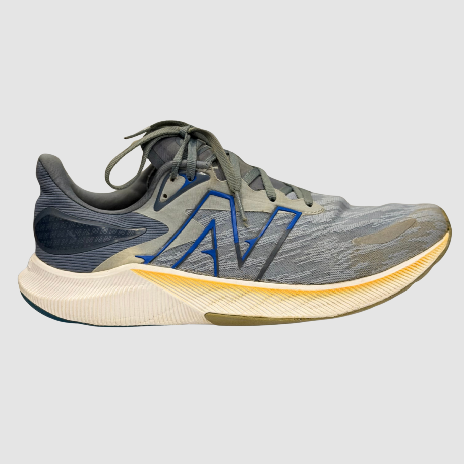 New Balance Men's FuelCell Propel v3 running shoe 