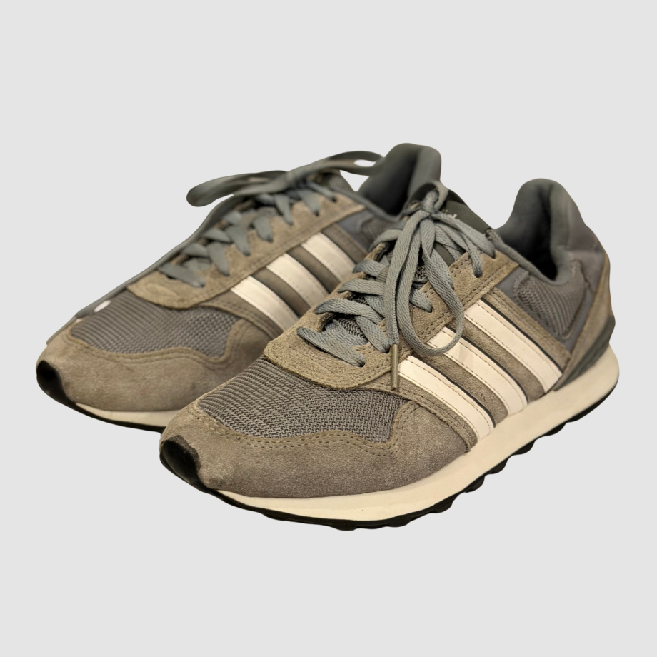 Adidas Neo 10K running shoe 