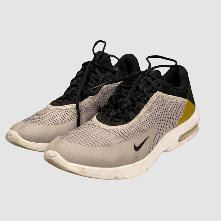 Nike Air Max Advantage 3 running shoe 