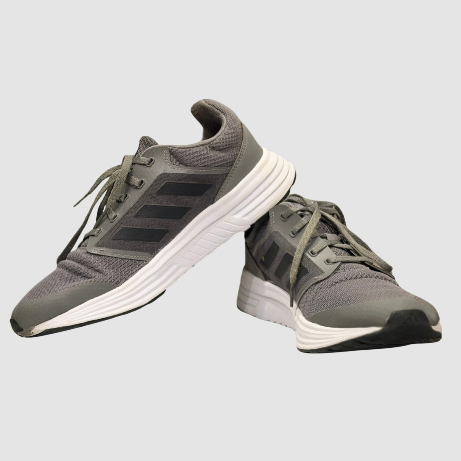 Adidas Galaxy 5 running shoe 